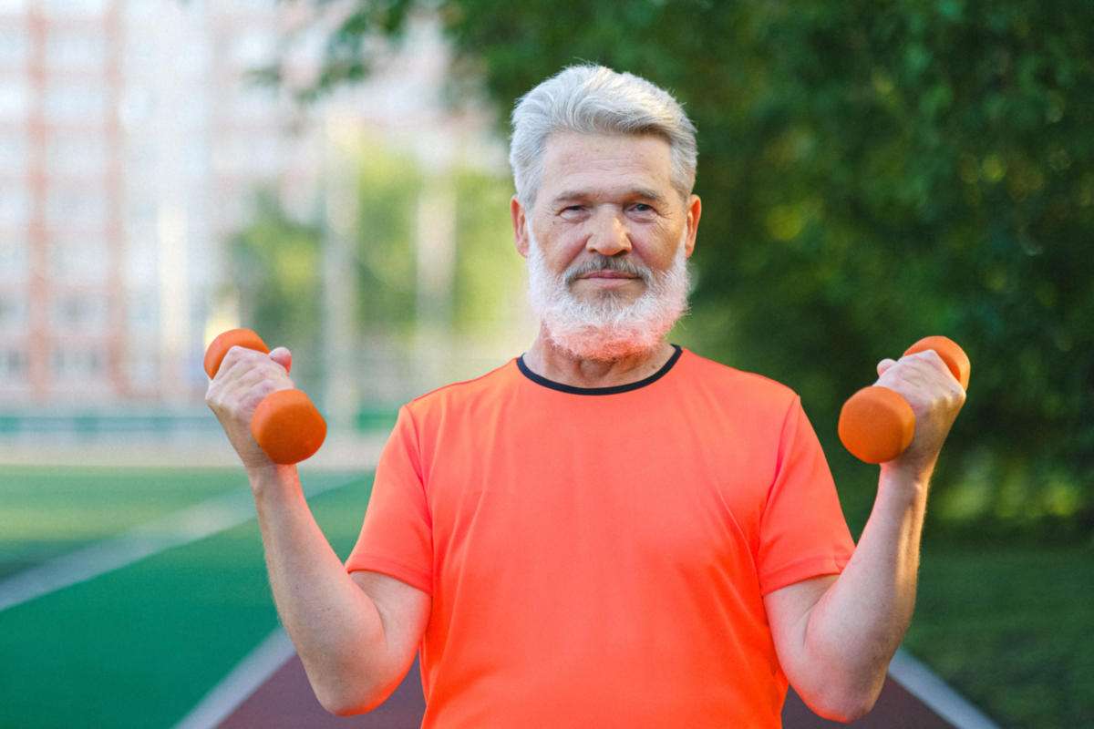 άνω των 60 ετών και προσπαθεί να χάσει βάρος συμβουλές για το πώς να αδυνατίσετε την κοιλιά